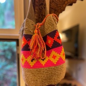 Colombian knit bucket bag - Wayuu mochila